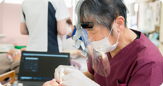 地域の皆様の健康な笑顔を守る、あなたの街の歯のホームドクター